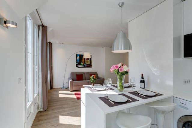 Appartement Champs Elysees *